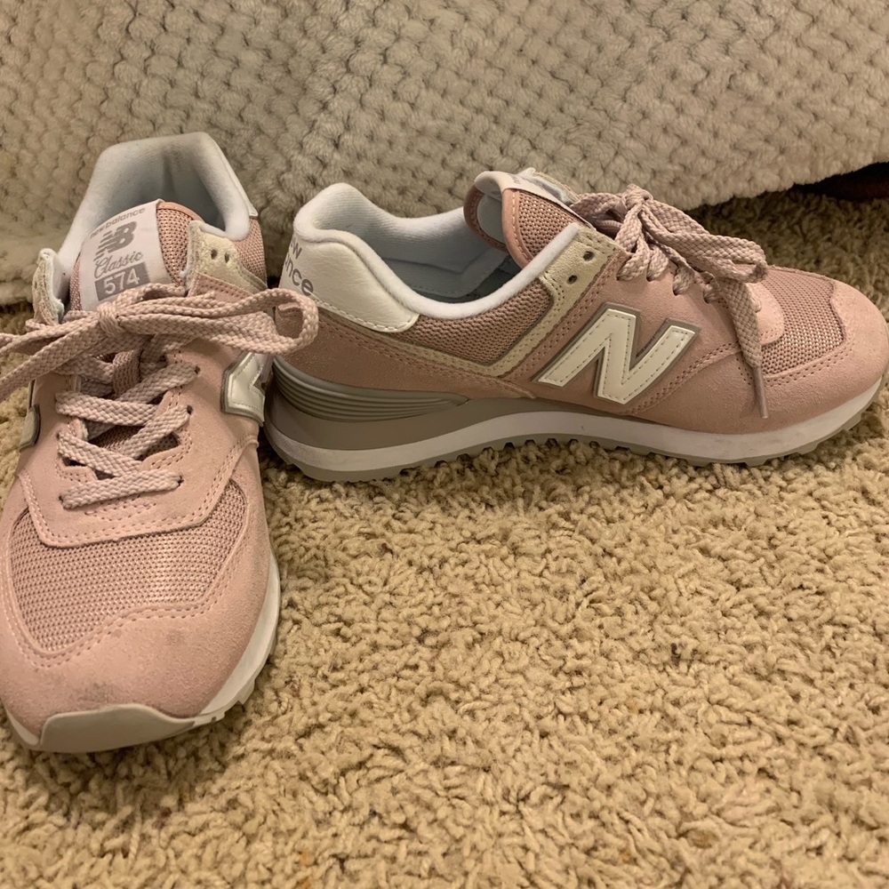 Light Pink New Balance 574’s